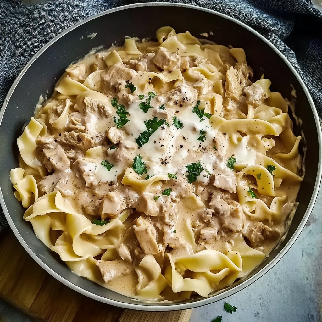Recipe preparation for Creamy Turkey Stroganoff