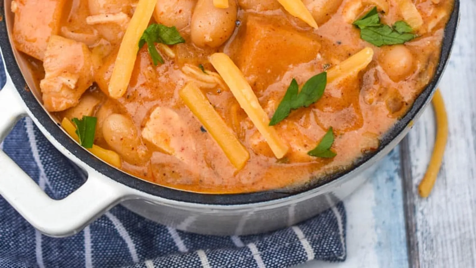 White Cheddar & Apple Chicken Chili